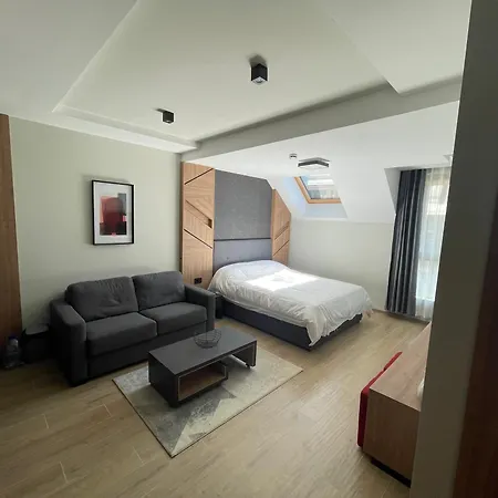 Escape Panorama Tara *