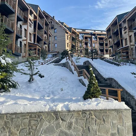 Escape Panorama Tara 卡鲁德杰尔斯科巴尔