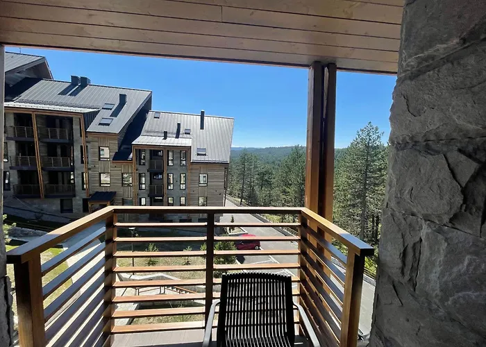 Escape Panorama Tara 卡鲁德杰尔斯科巴尔