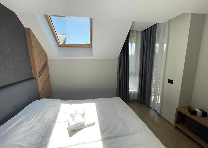 Escape Panorama Tara 卡鲁德杰尔斯科巴尔