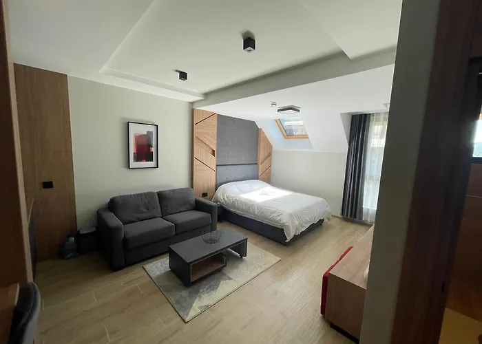 Escape Panorama Tara *